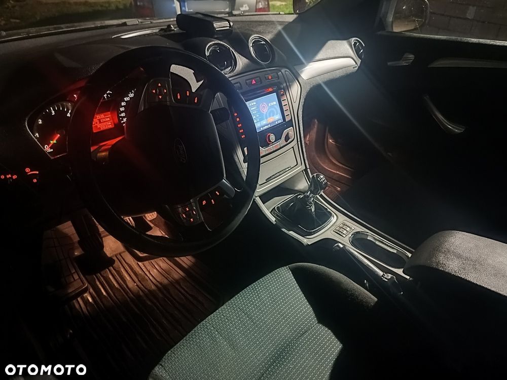Ford Mondeo - 7
