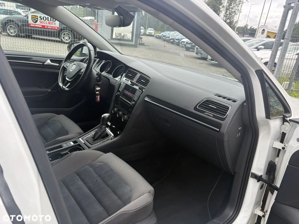 Volkswagen Golf 1.4 TSI BMT Highline DSG - 25