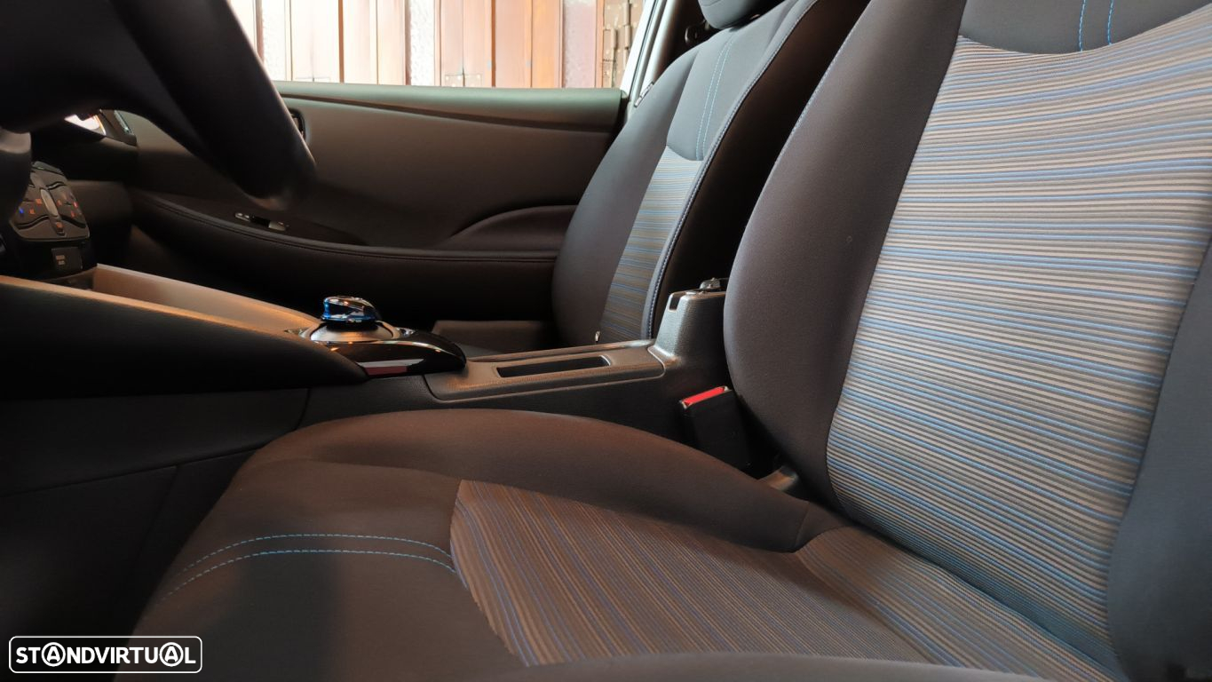 Nissan Leaf Visia - 55