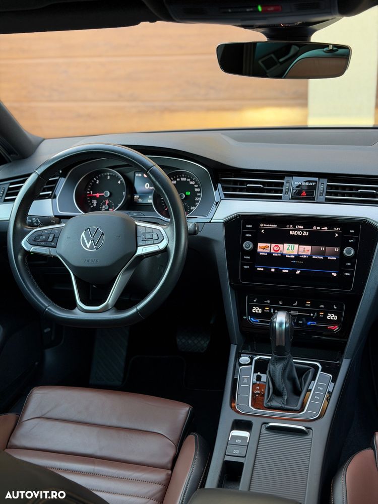 Volkswagen Passat 2.0 TDI SCR DSG Elegance - 16