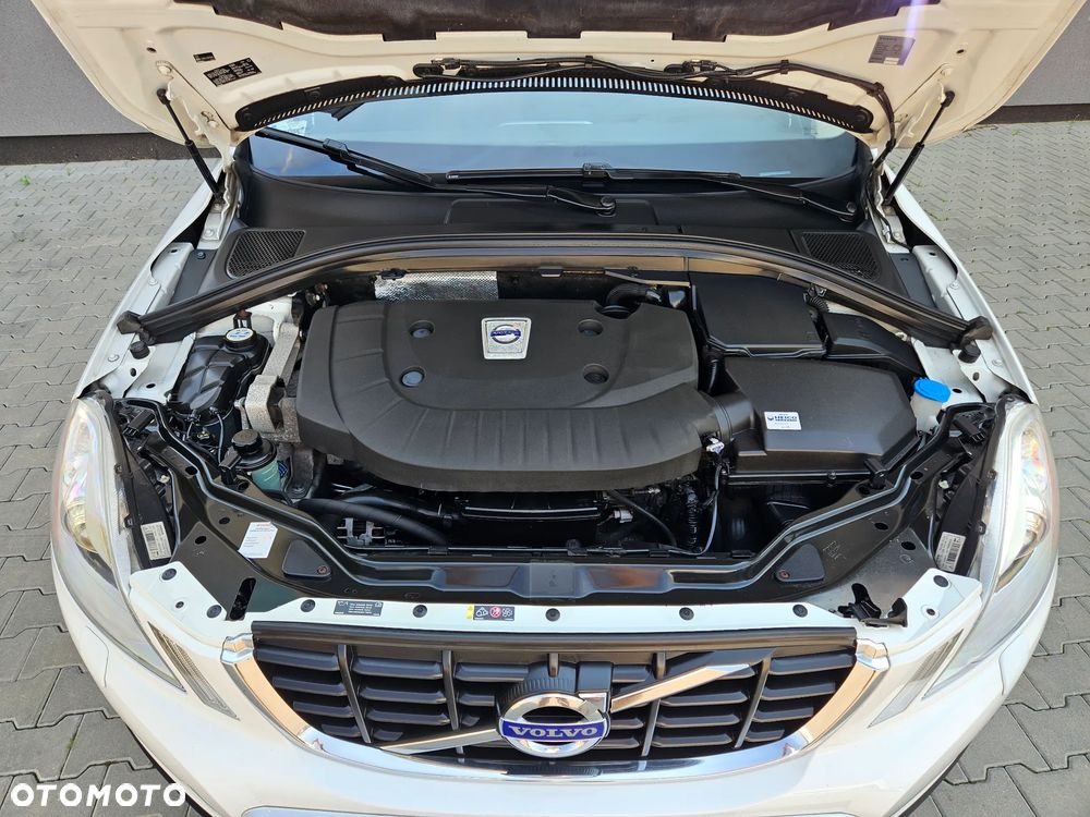 Volvo XC 60 D5 AWD Summum - 32