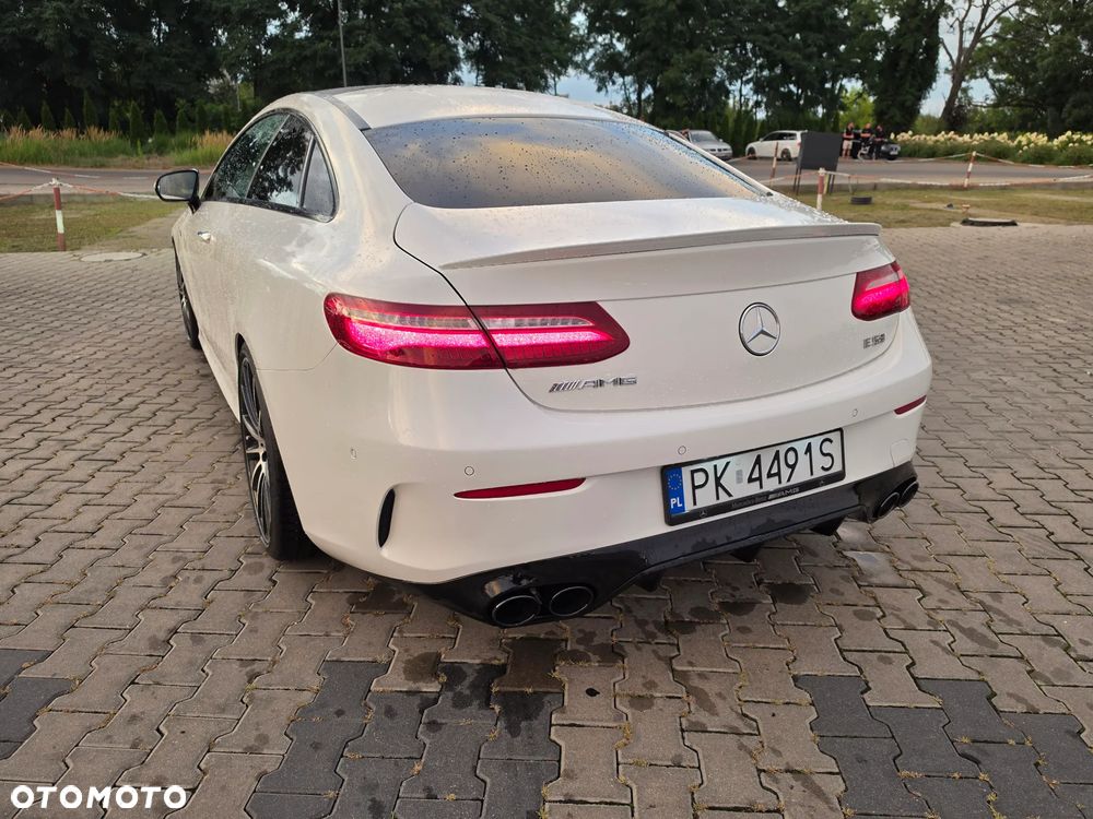 Mercedes-Benz Klasa E - 4