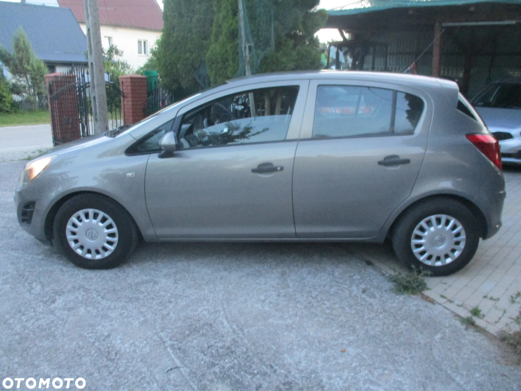 Opel Corsa 1.2 16V Edition / Active - 6