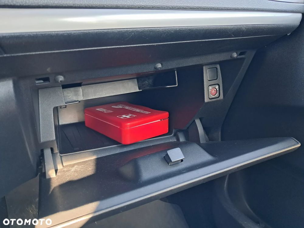 Peugeot 301 1.6 VTi Active - 33