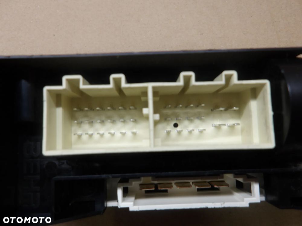 VW POLO IV 9N 3D 1.4B PANEL NAWIEWU KLIMATYZACJI 6Q0820075C - 3