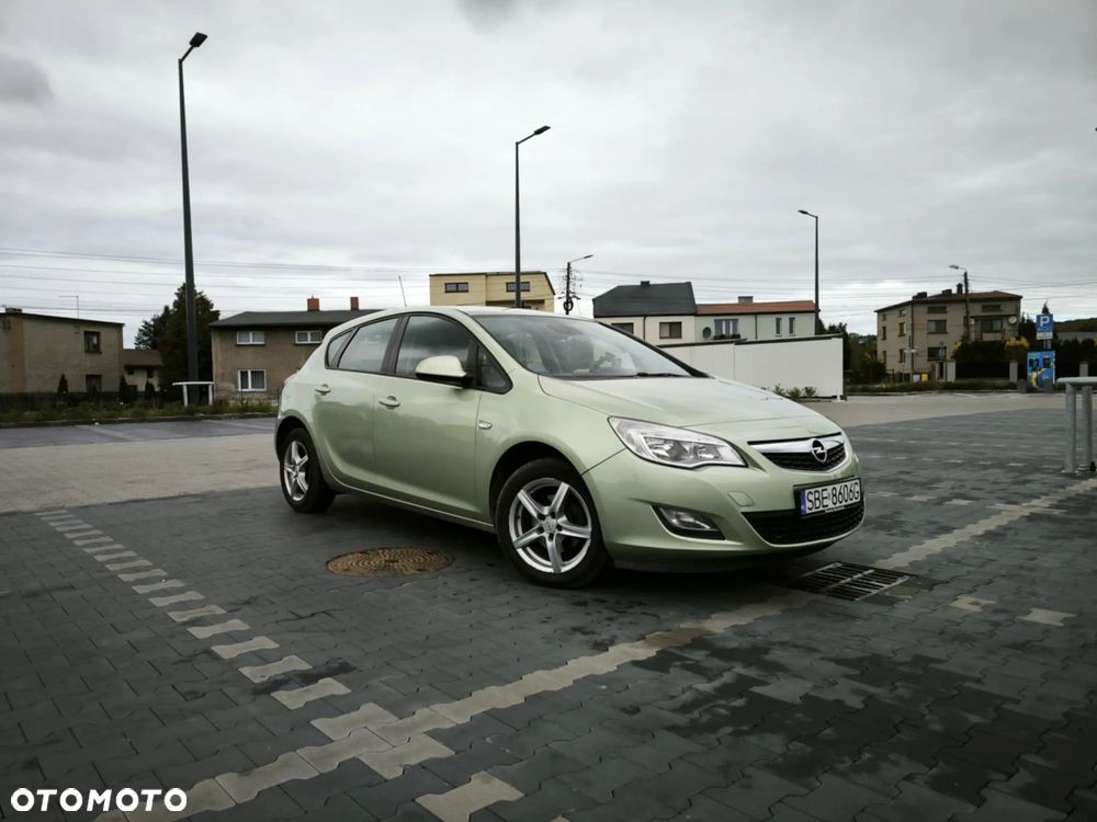Opel Astra 1.6 Cosmo - 21