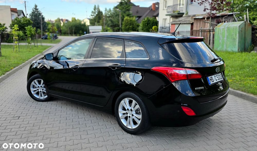 Hyundai i30 i30cw 1.4 Fifa World Cup Edition - 12