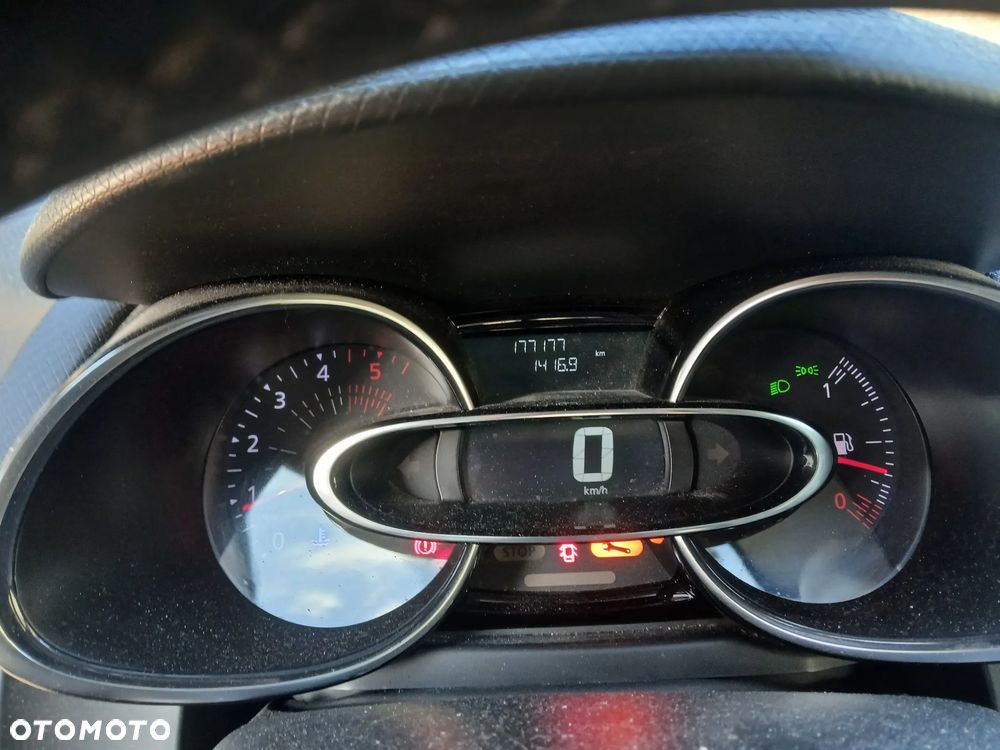 Renault Clio 1.5 dCi Energy Alize - 14
