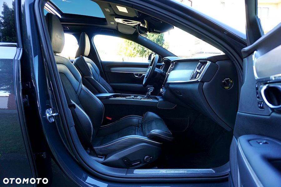 Volvo V90 D3 Geartronic R Design - 28