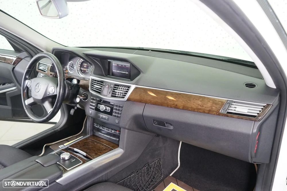 Mercedes-Benz E 250 CDi Elegance BlueEfficiency Auto. - 18