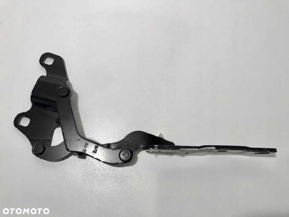 ZAWIAS MASKI PRAWY BMW 1 E81 E87 7060560 - 8