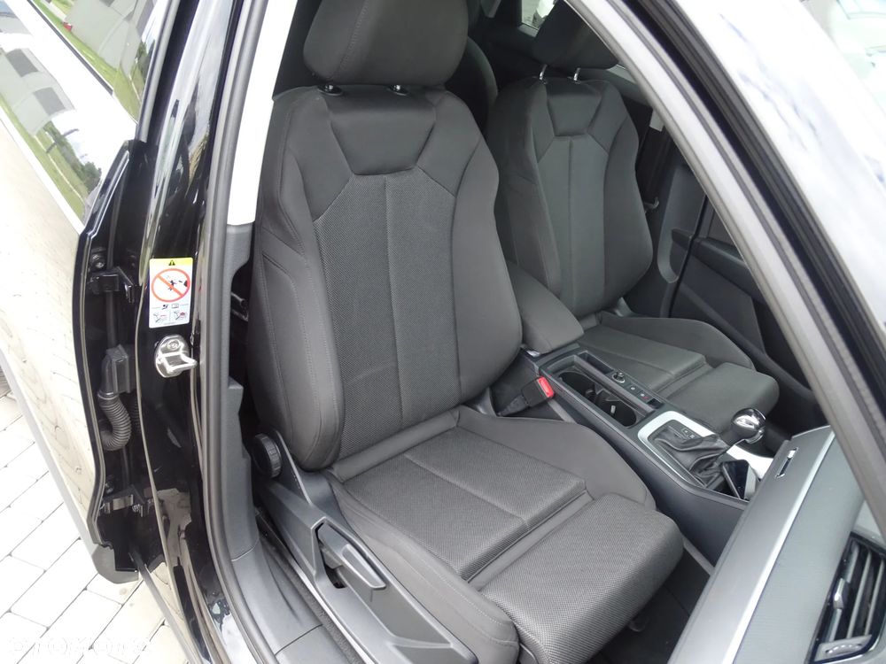 Audi Q3 - 22
