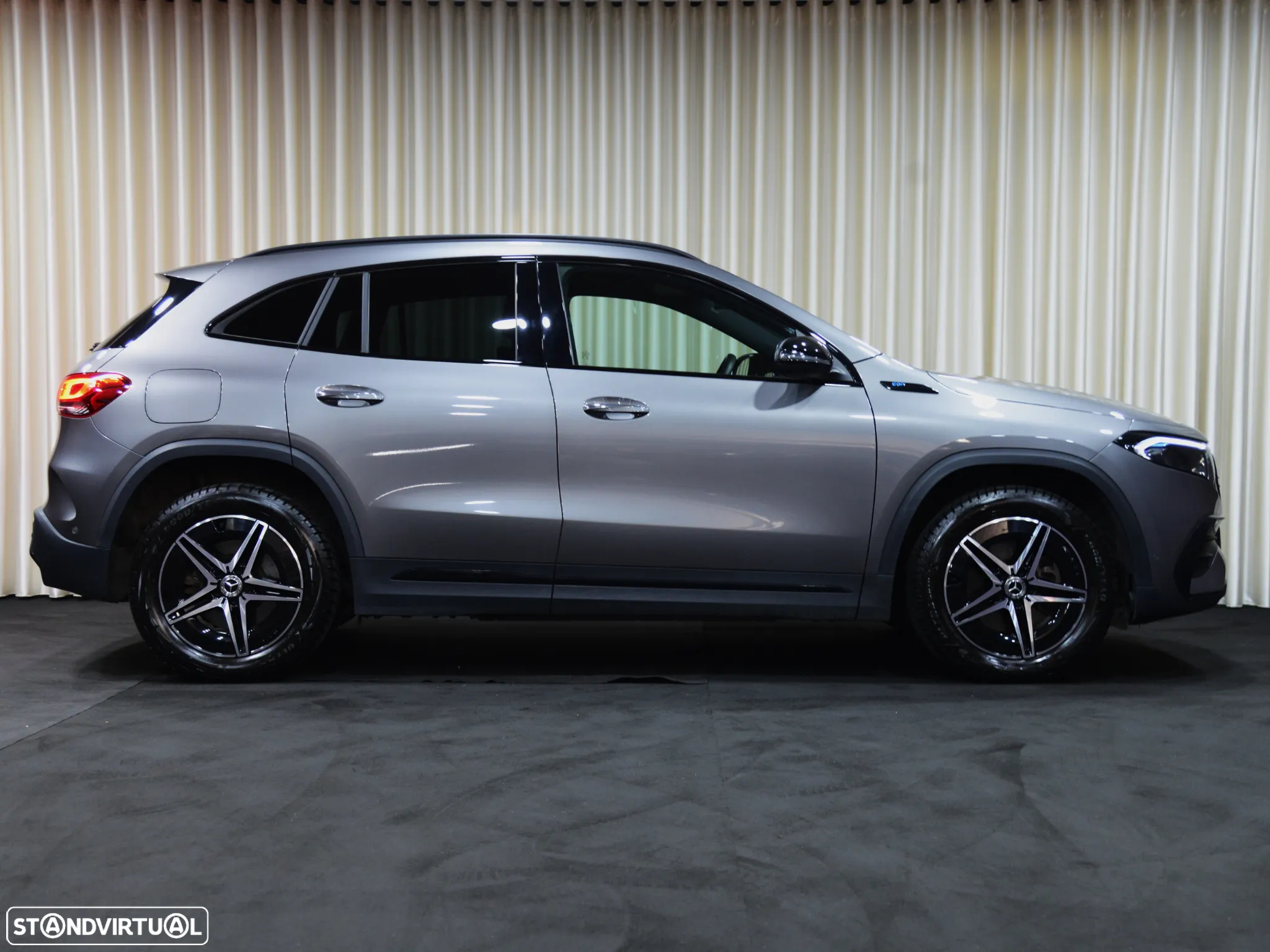 Mercedes-Benz EQA 300 4Matic AMG Line - 6