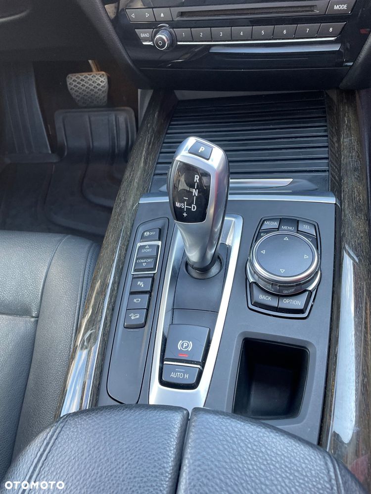 BMW X5 xDrive35i - 13