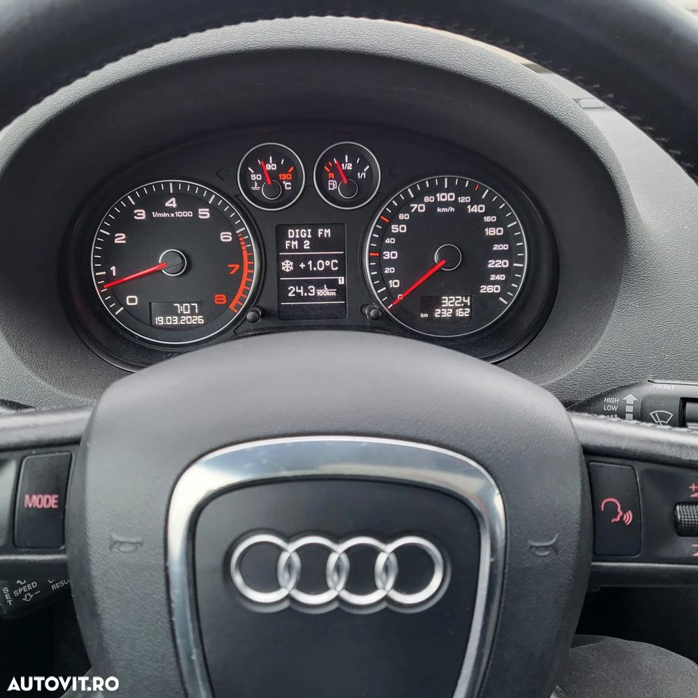 Audi A3 ack 1.4 TFSI Attraction - 3