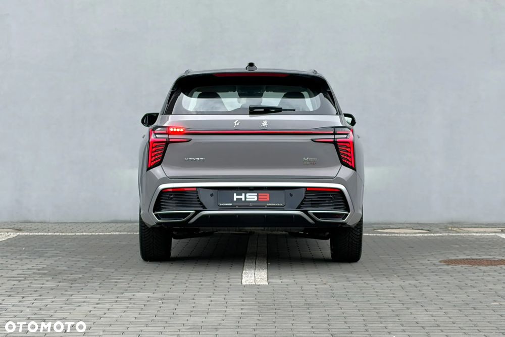 Hongqi HS3 - 5