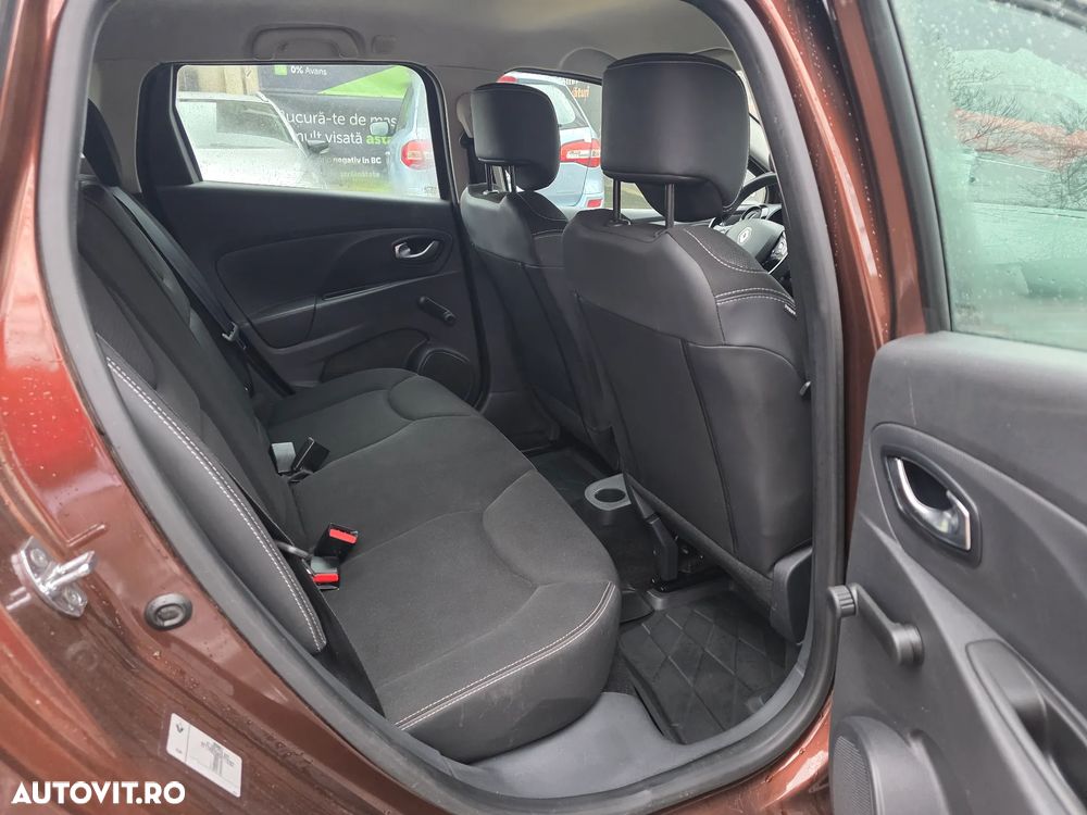 Renault Clio ENERGY TCe 90 Start & Stop Experience - 11