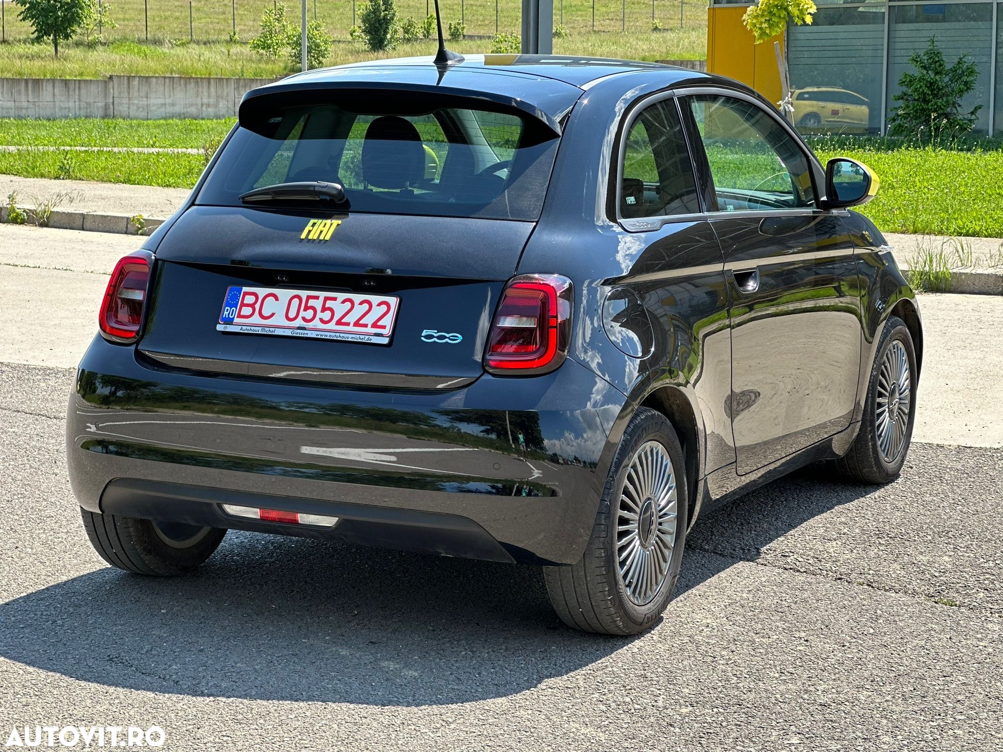 Fiat 500 500e Action - 3