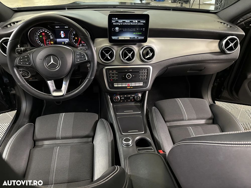 Mercedes-Benz GLA - 10