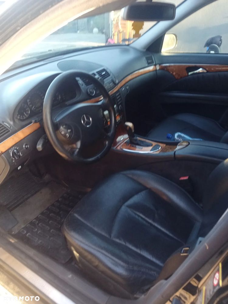 Mercedes-Benz Klasa E 280 CDI Elegance DPF - 4