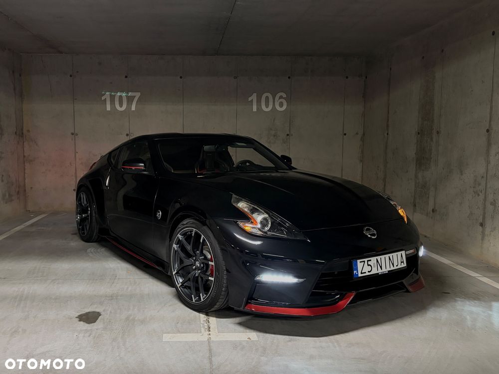 Nissan 370 Z - 2
