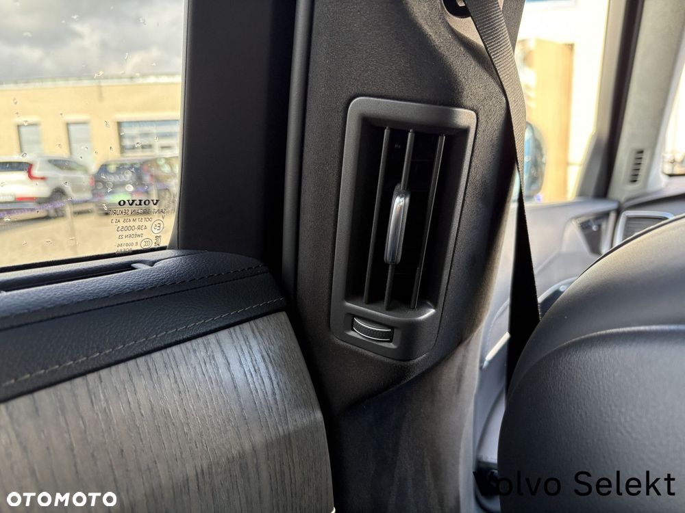 Volvo XC 90 - 28