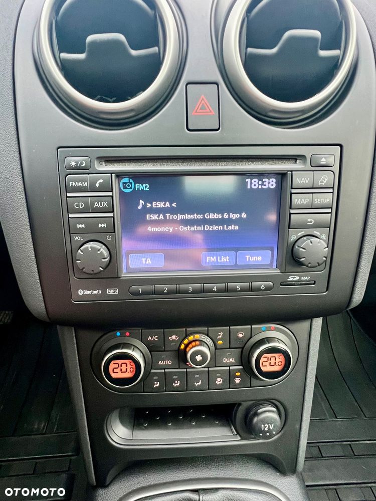 Nissan Qashqai 2.0 Tekna - 24