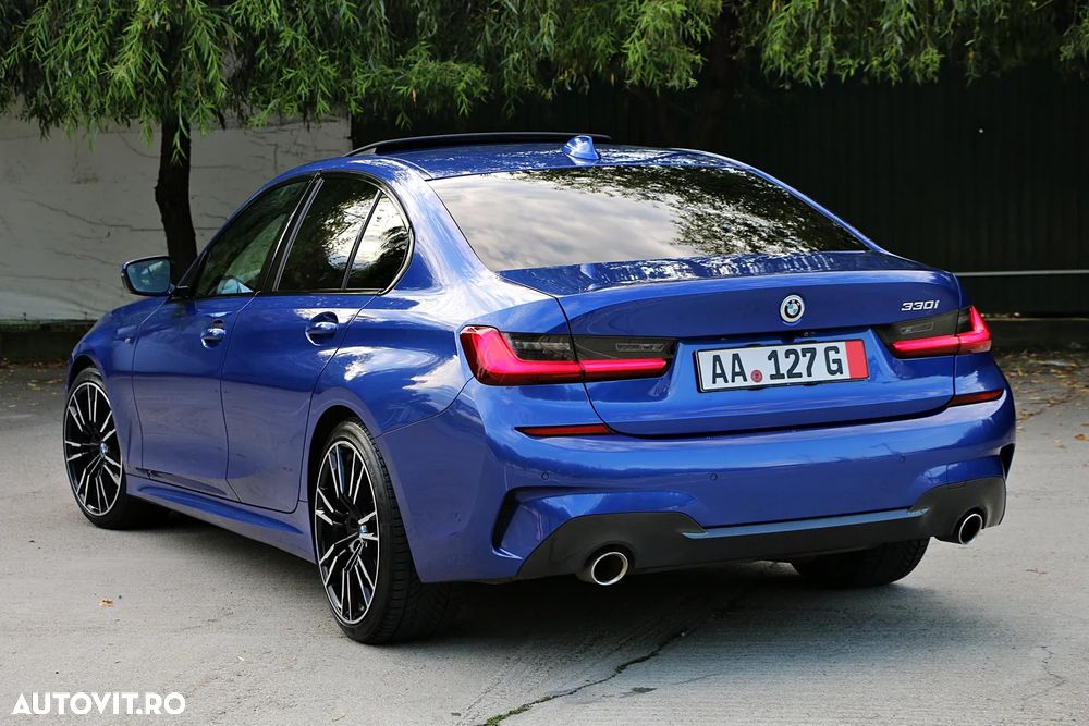 BMW Seria 3 330i Aut. M Sport - 15