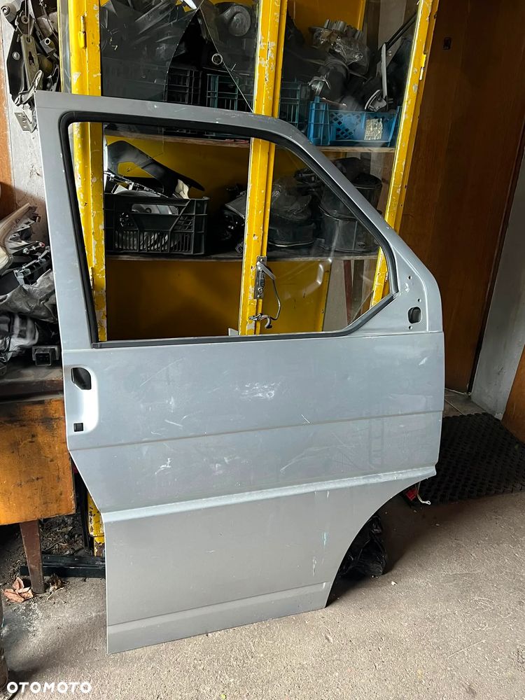 Drzwi przednie lew vw transporter T4