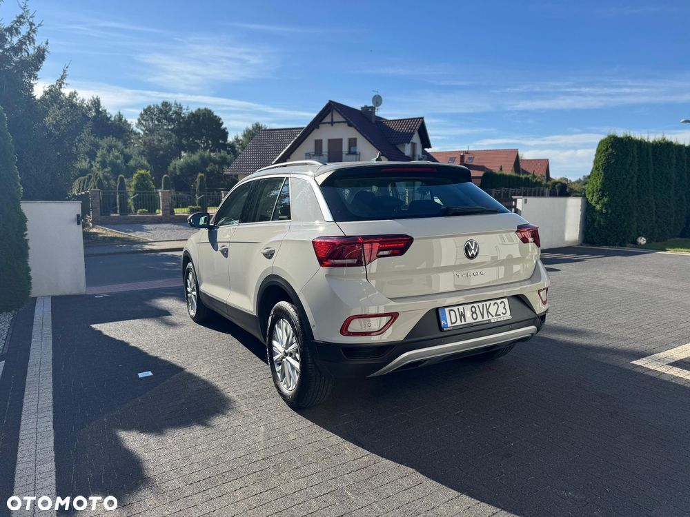 Volkswagen T-Roc - 13