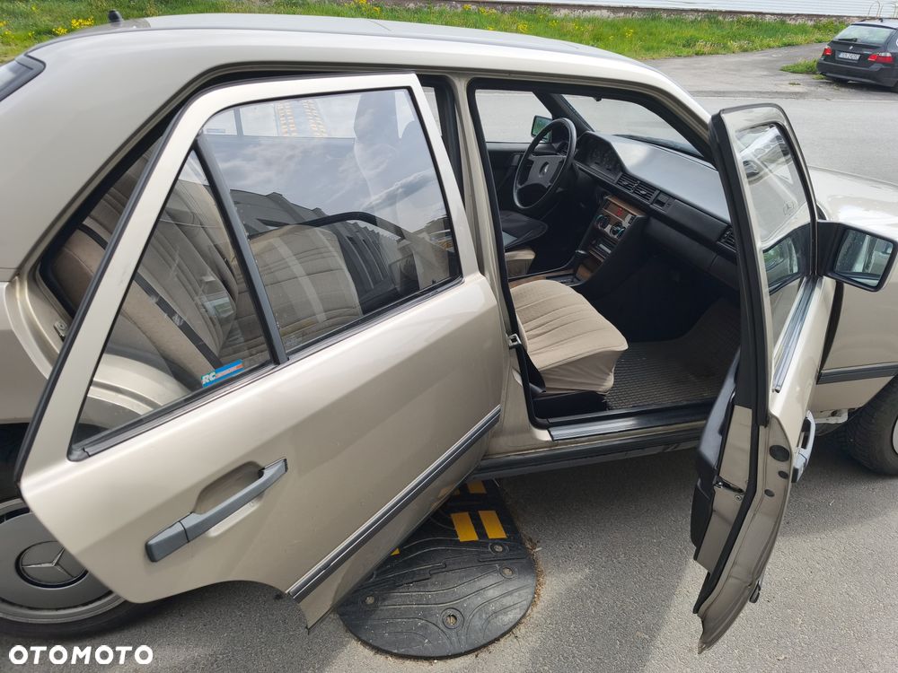 Mercedes-Benz W124 (1984-1993) - 7