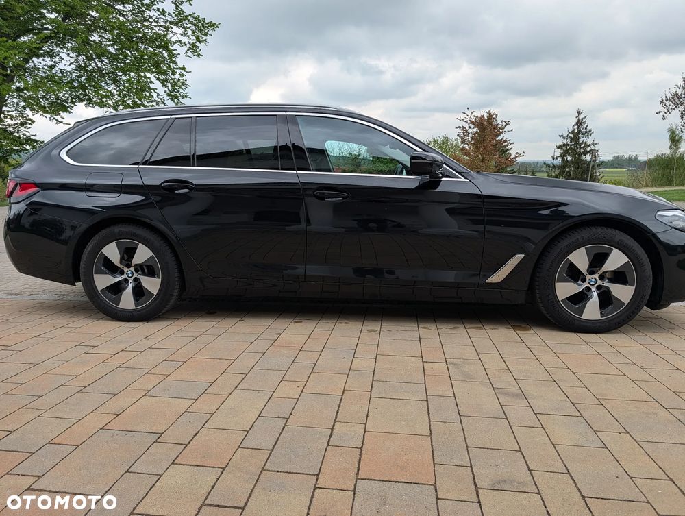 BMW Seria 5 520d MHEV Sport Line sport - 5