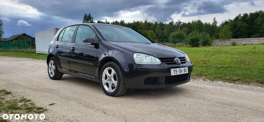 Volkswagen Golf - 2