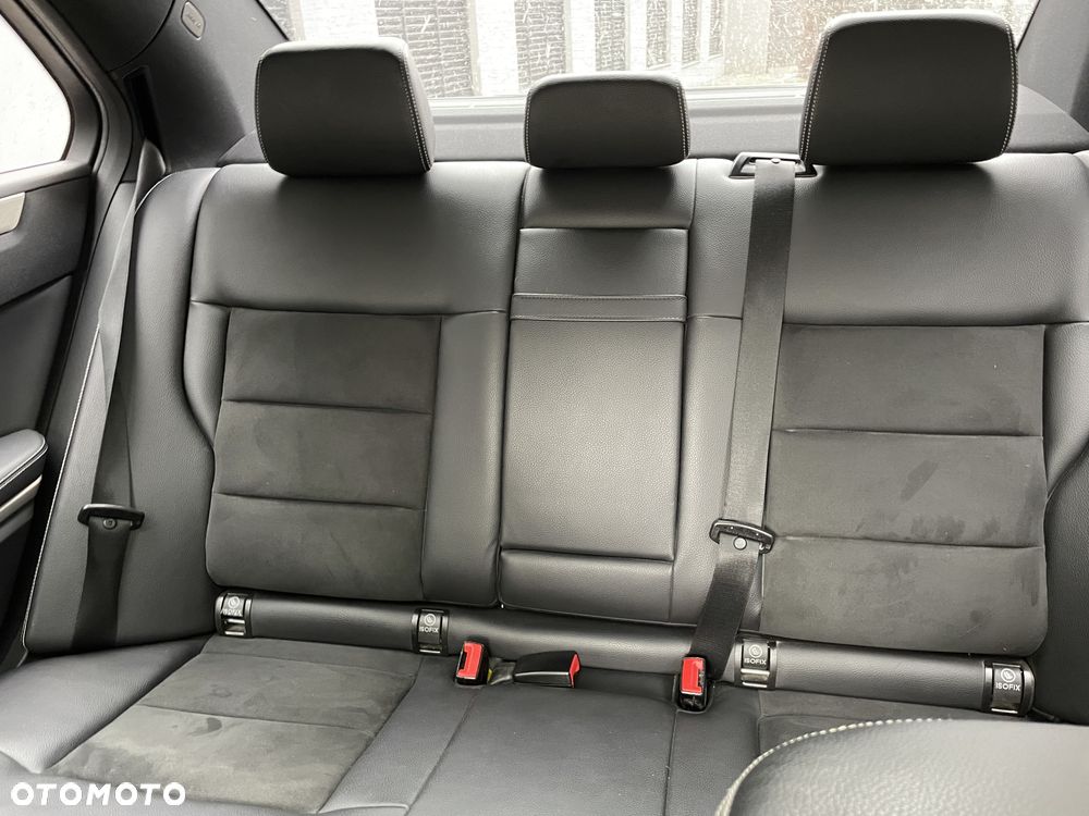 Mercedes-Benz Klasa E 250 CDI DPF BlueEFFICIENCY 7G-TRONIC Avantgarde - 11