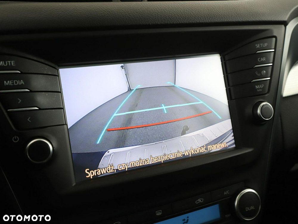 Toyota Avensis 2.0 D-4D Prestige - 24