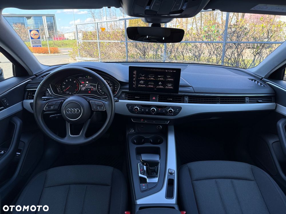 Audi A4 Avant 35 TFSI S tronic S line - 12