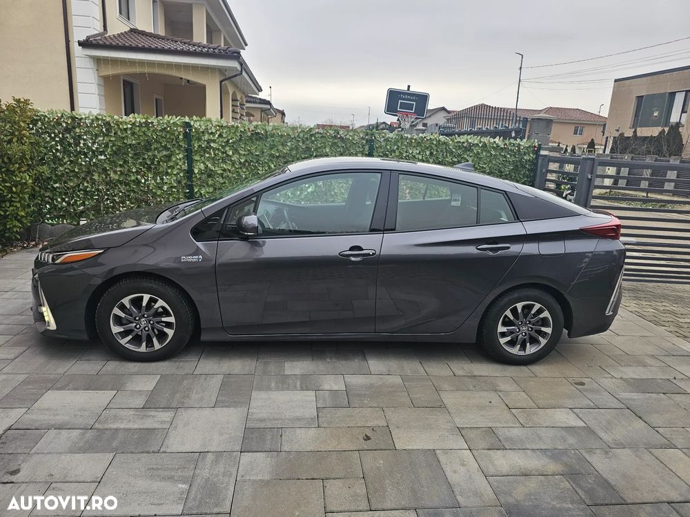 Toyota Prius Plug-in Hybrid Executive - 3