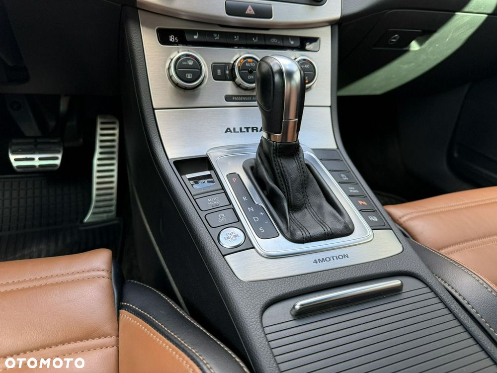 Volkswagen Passat Alltrack 2.0 TDI 4Mot DSG - 30