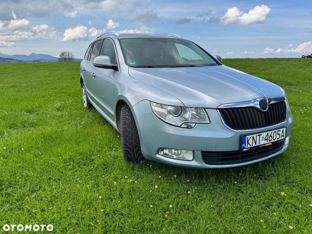 Skoda Superb 2.0 TDI 4x4 Elegance - 3