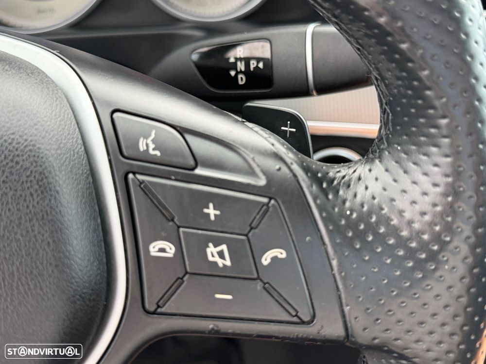 Mercedes-Benz E 220 CDi Avantgarde BE Auto.140g - 21