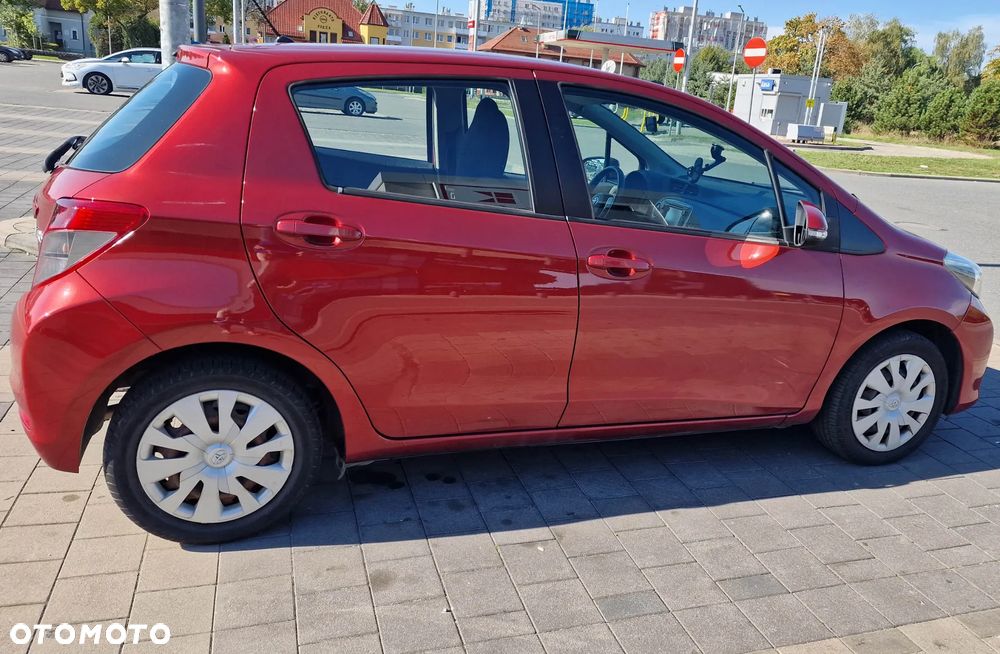 Toyota Yaris 2014 photo 5