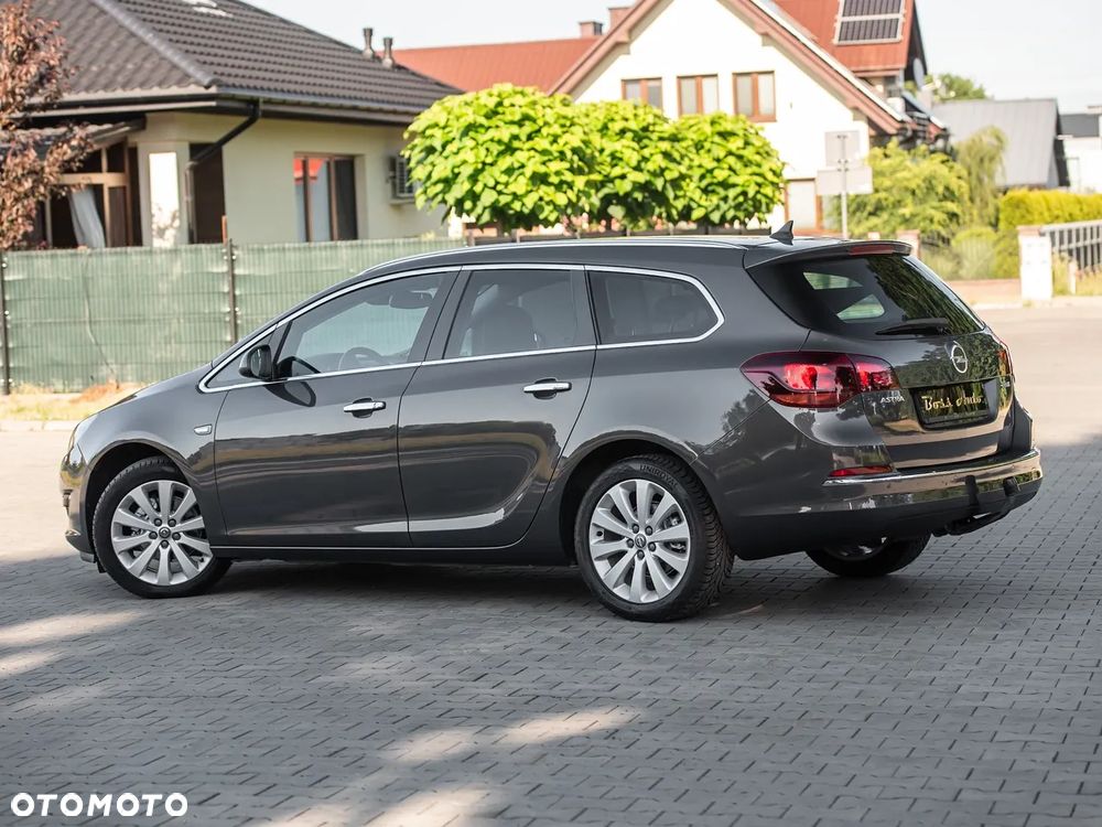 Opel Astra 1.4 Turbo Color Edition - 11