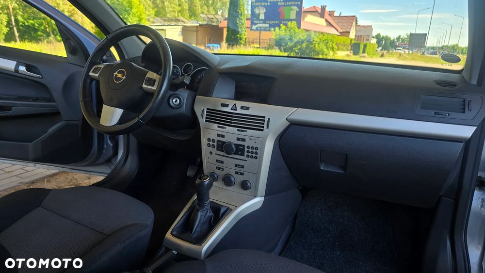 Opel Astra 1.4 150 Jahre - 35