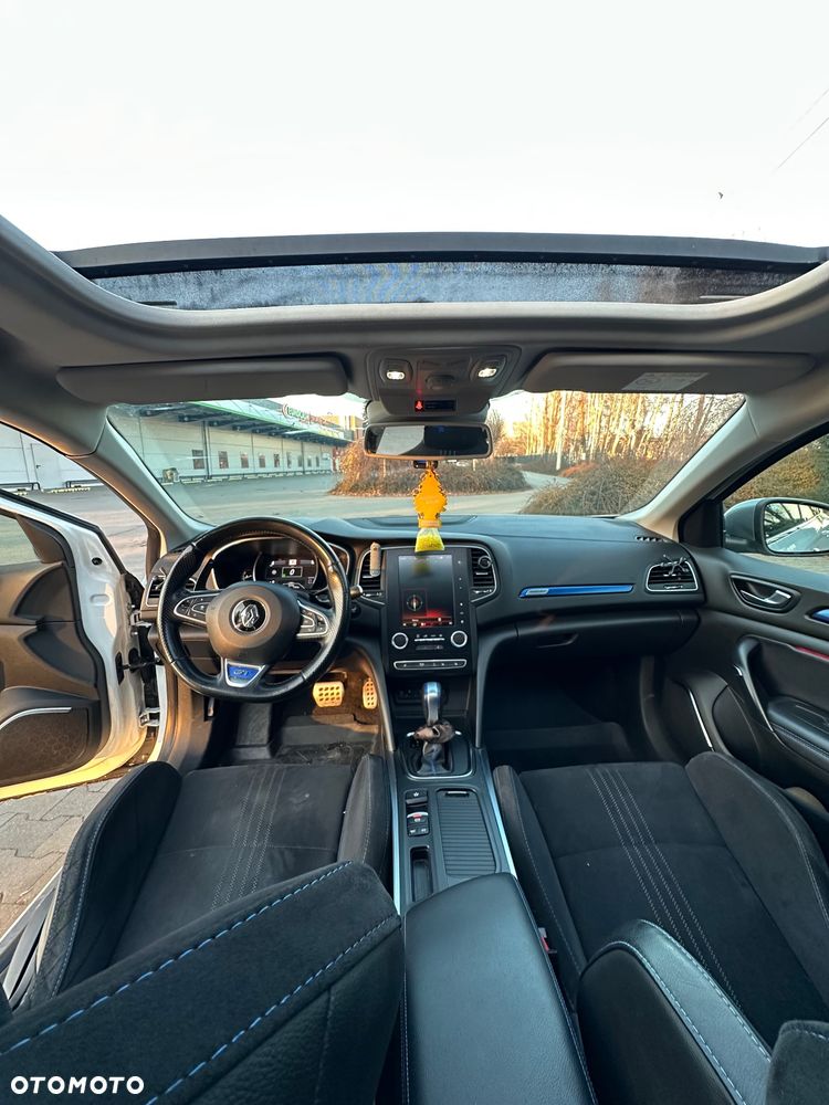 Renault Megane ENERGY TCe 205 EDC GT - 10