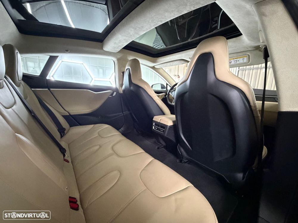 Tesla Model S 85D AWD - 13