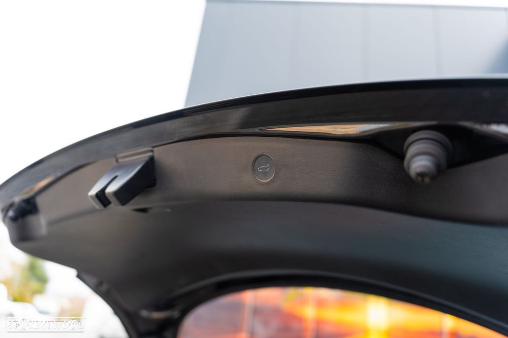 Tesla Model 3 Standard RWD Plus - 26