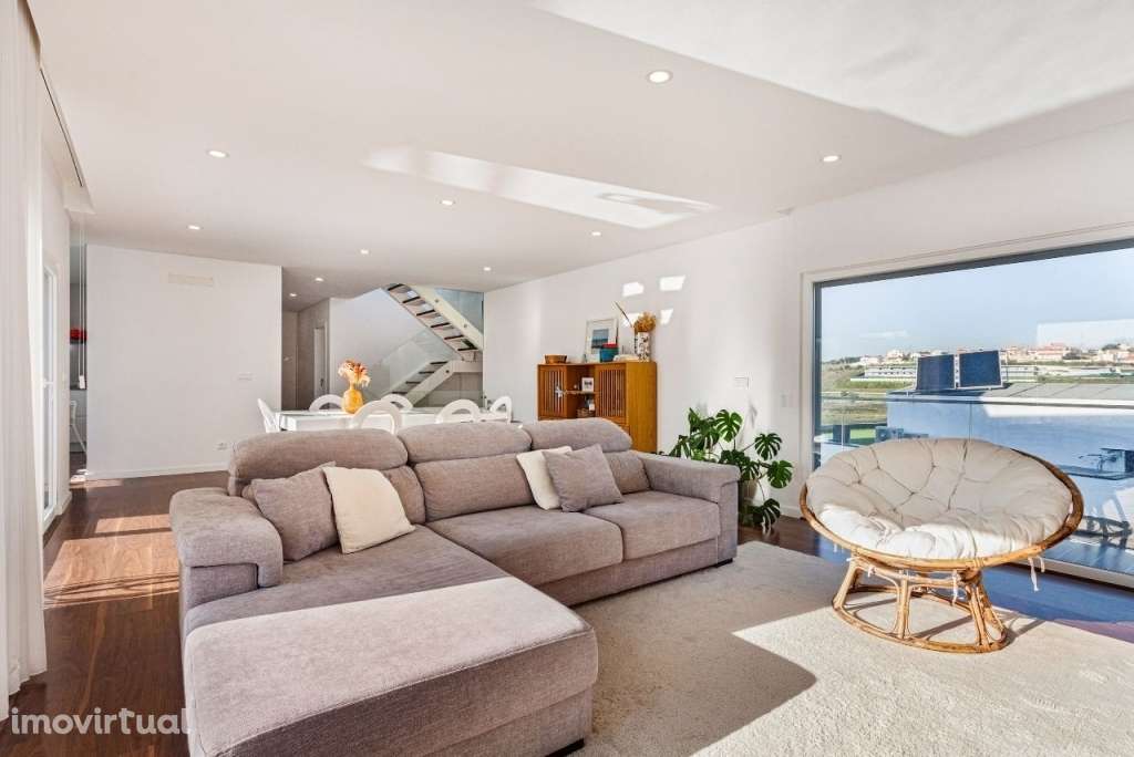 Moradia Isolada, T4, Funchalinho - Grande imagem: 2/32