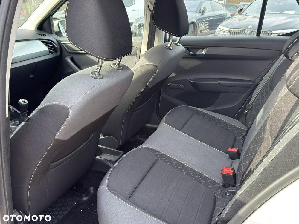 Skoda Fabia - 15