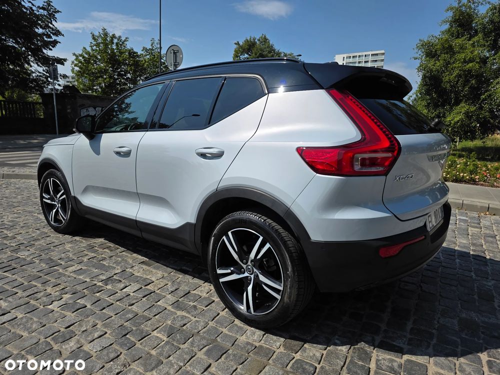 Volvo XC 40 T5 AWD R-Design - 28
