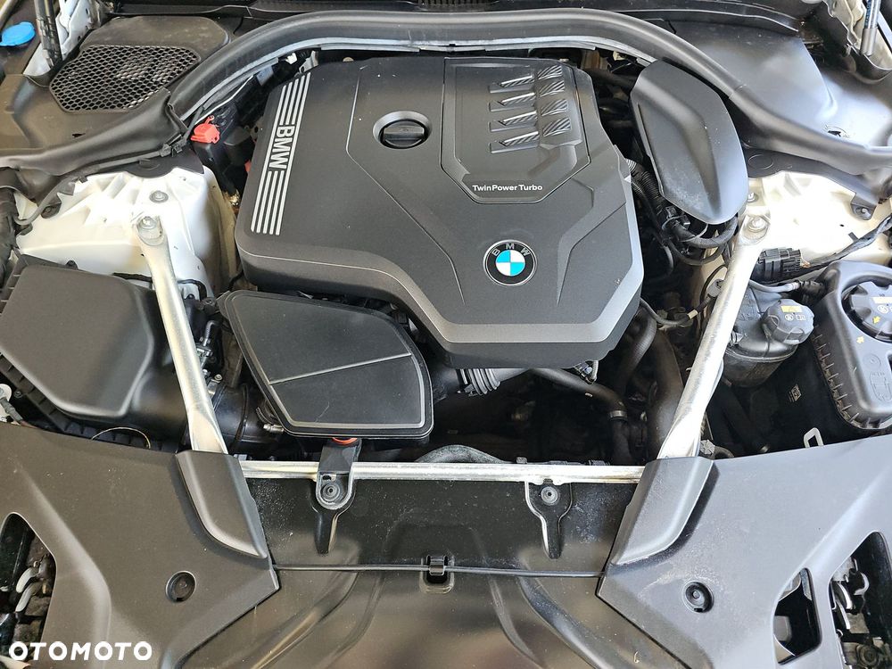 BMW Seria 5 530i xDrive mHEV M Sport sport - 23
